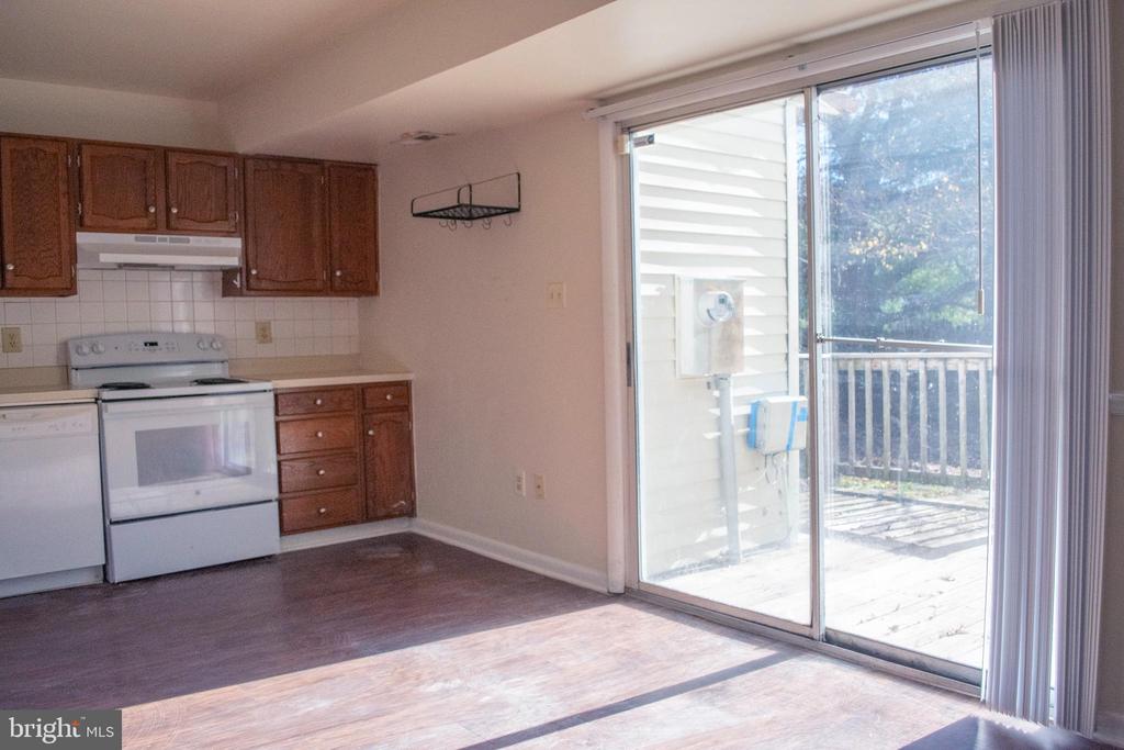 5116 COTTONWOOD COURT