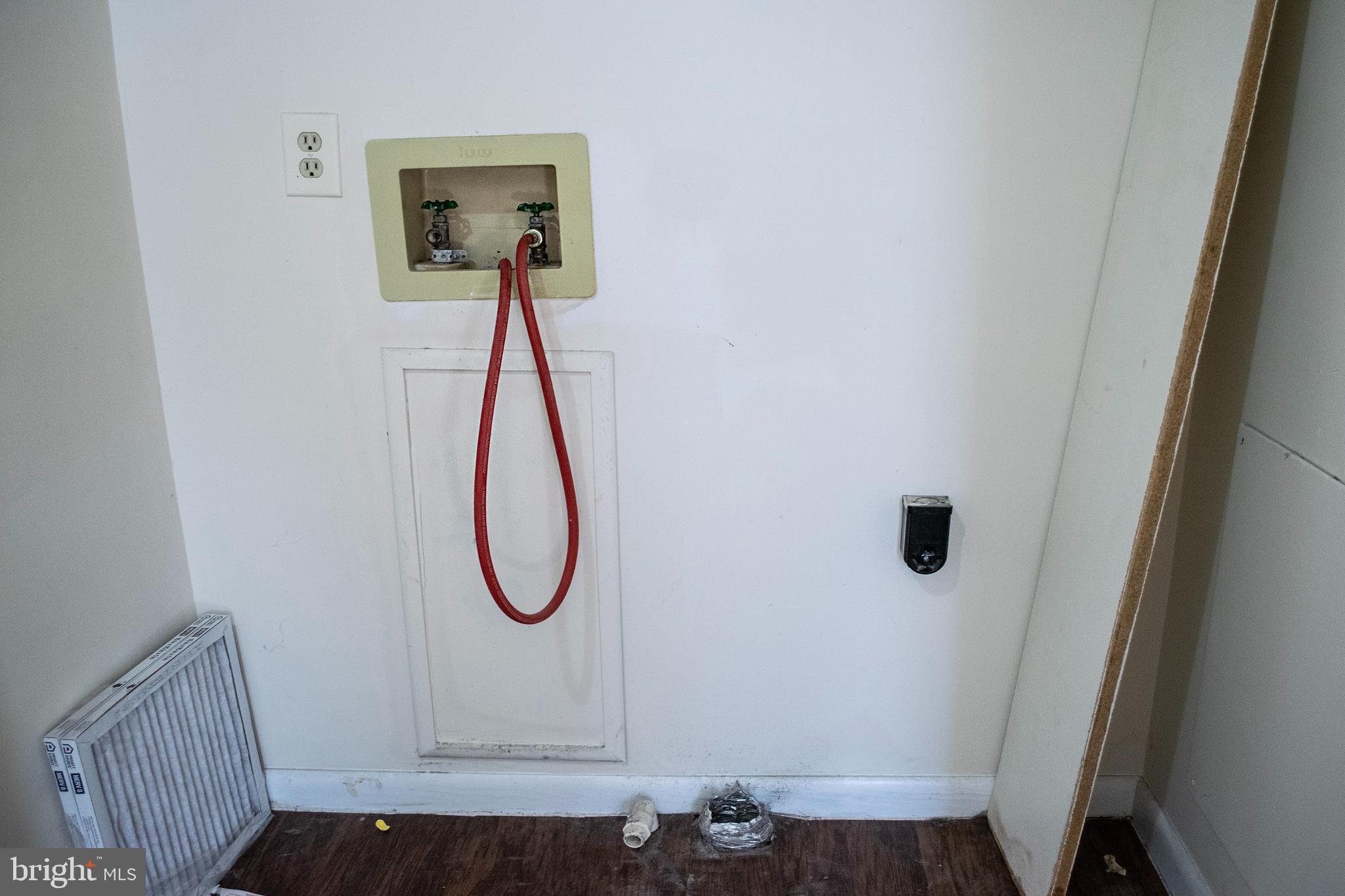 5116 COTTONWOOD COURT