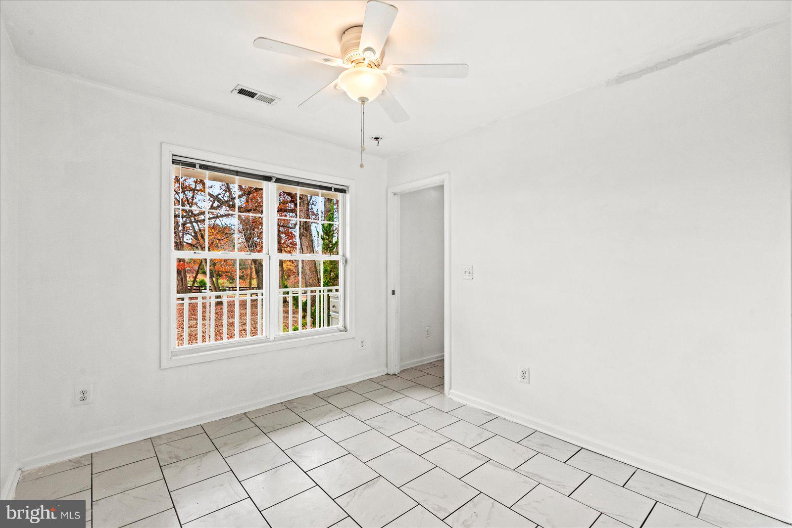 9617 THOUSAND OAKS LANE