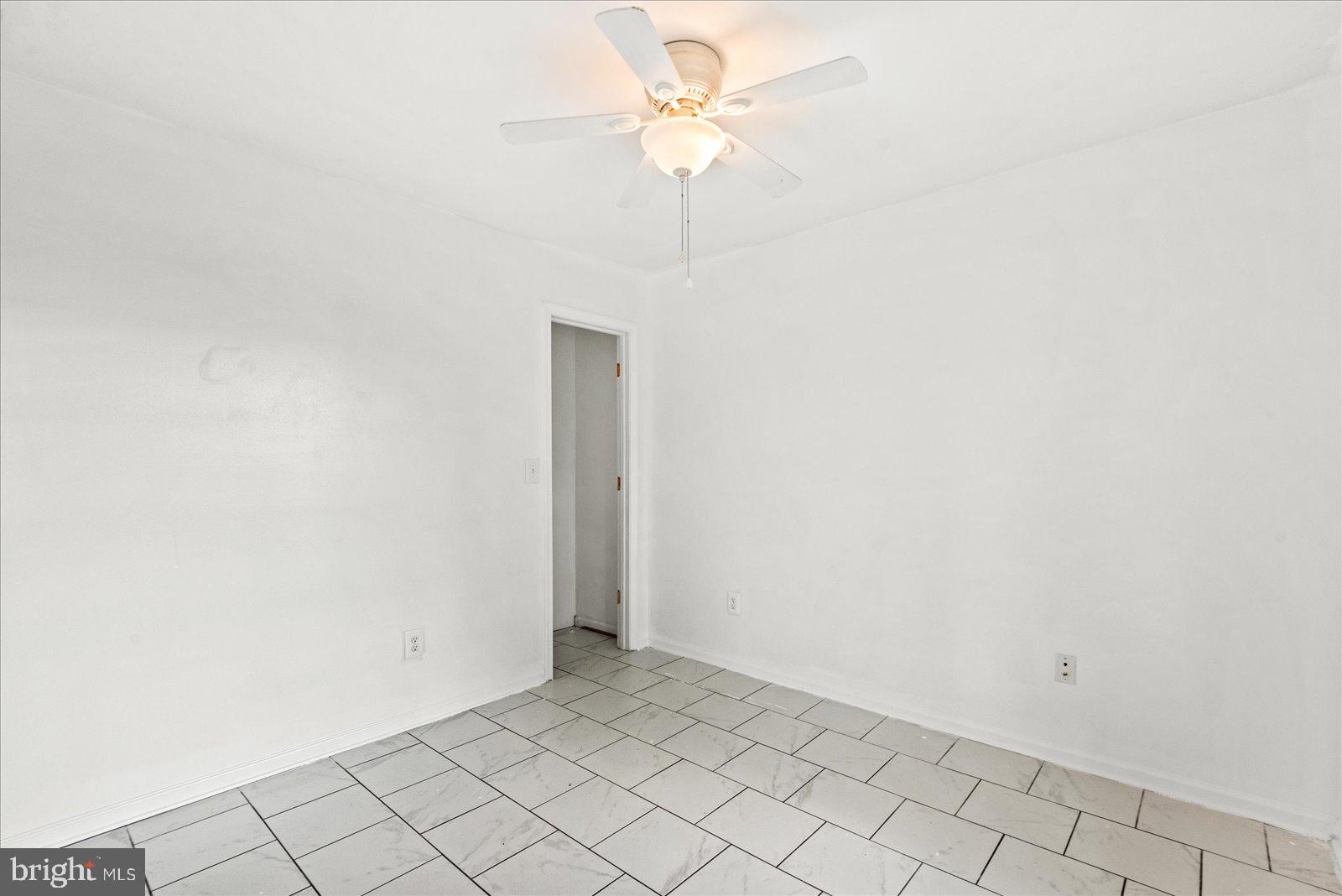 9617 THOUSAND OAKS LANE