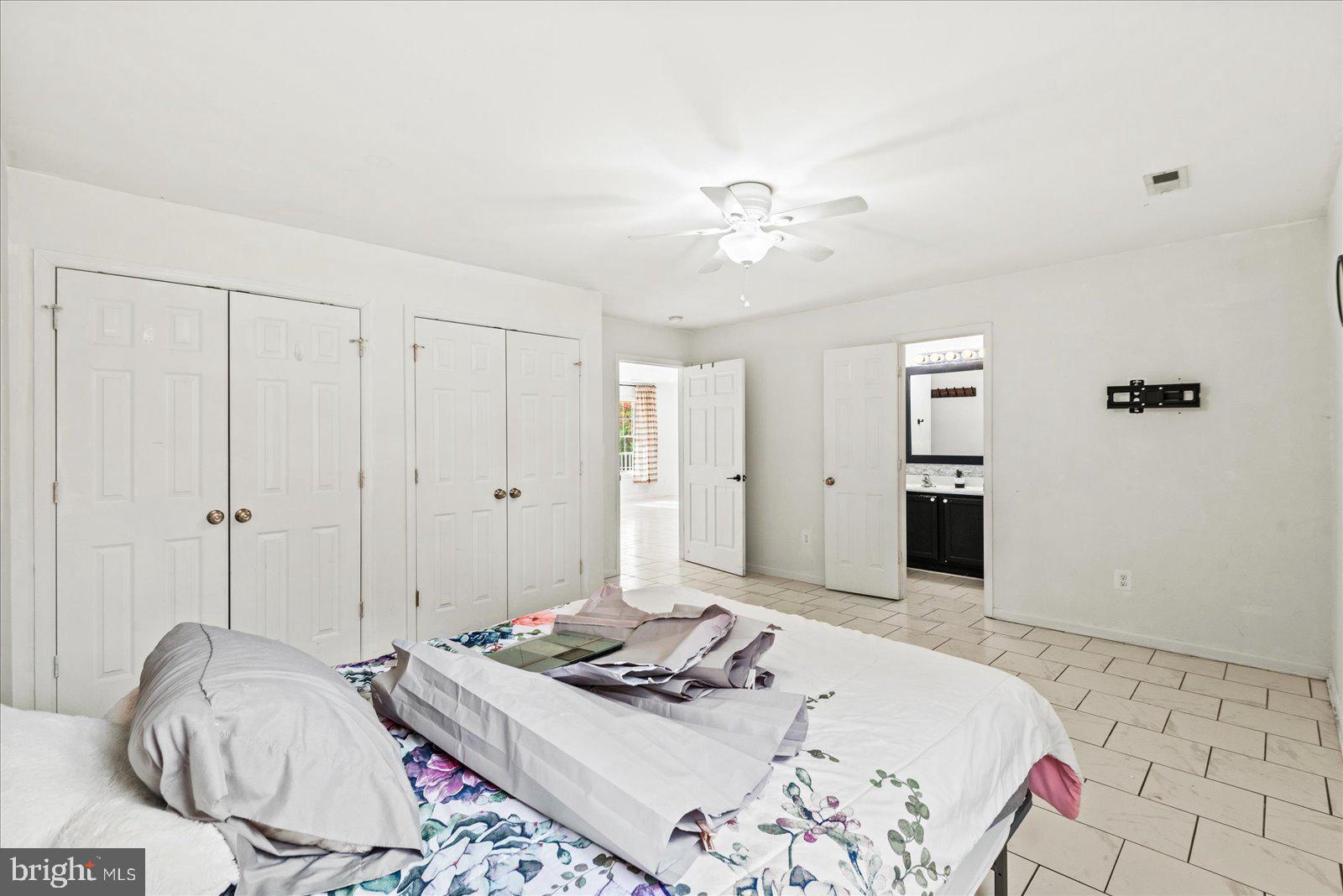 9617 THOUSAND OAKS LANE