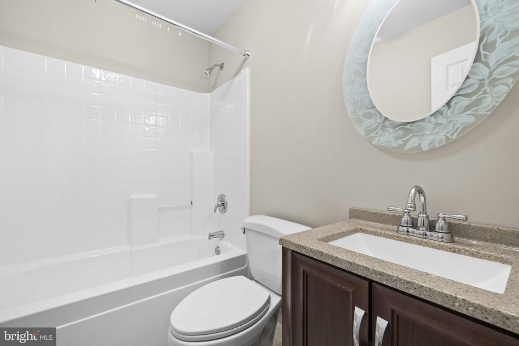 7909 WESTBURY MANOR DRIVE