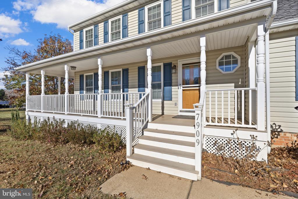 7909 WESTBURY MANOR DRIVE