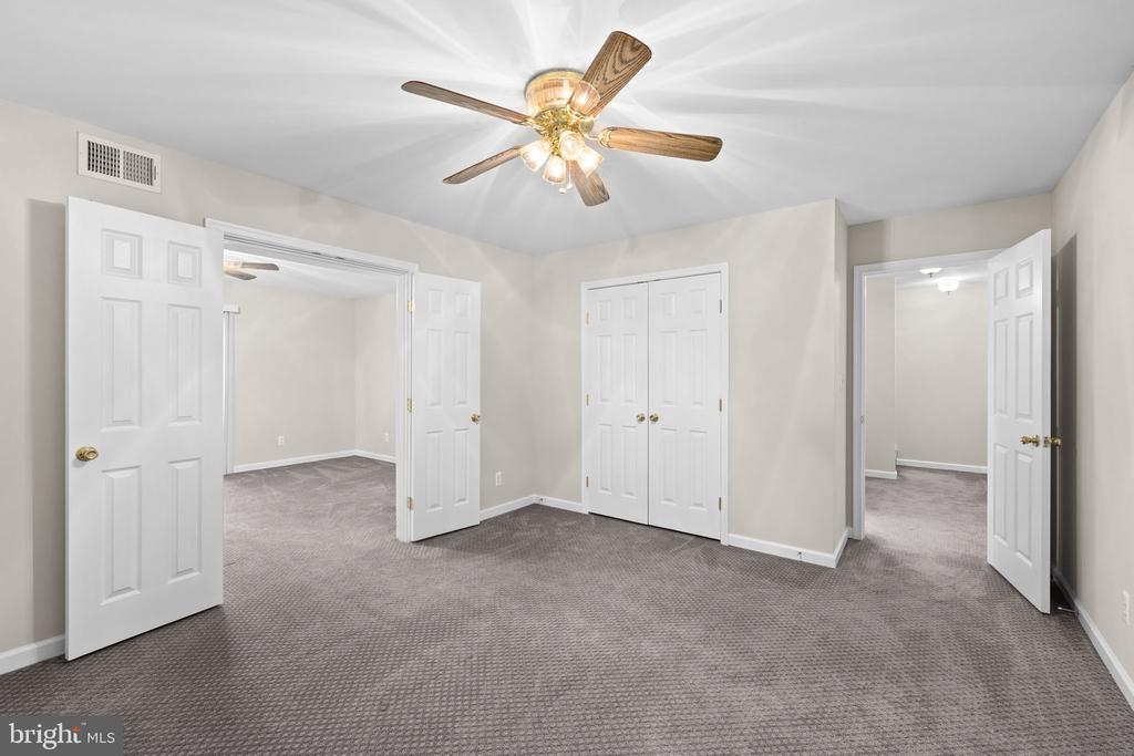 7909 WESTBURY MANOR DRIVE