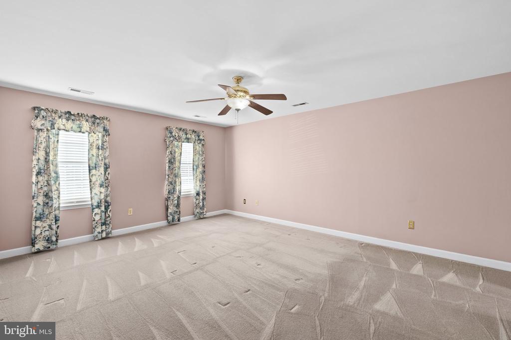 7909 WESTBURY MANOR DRIVE