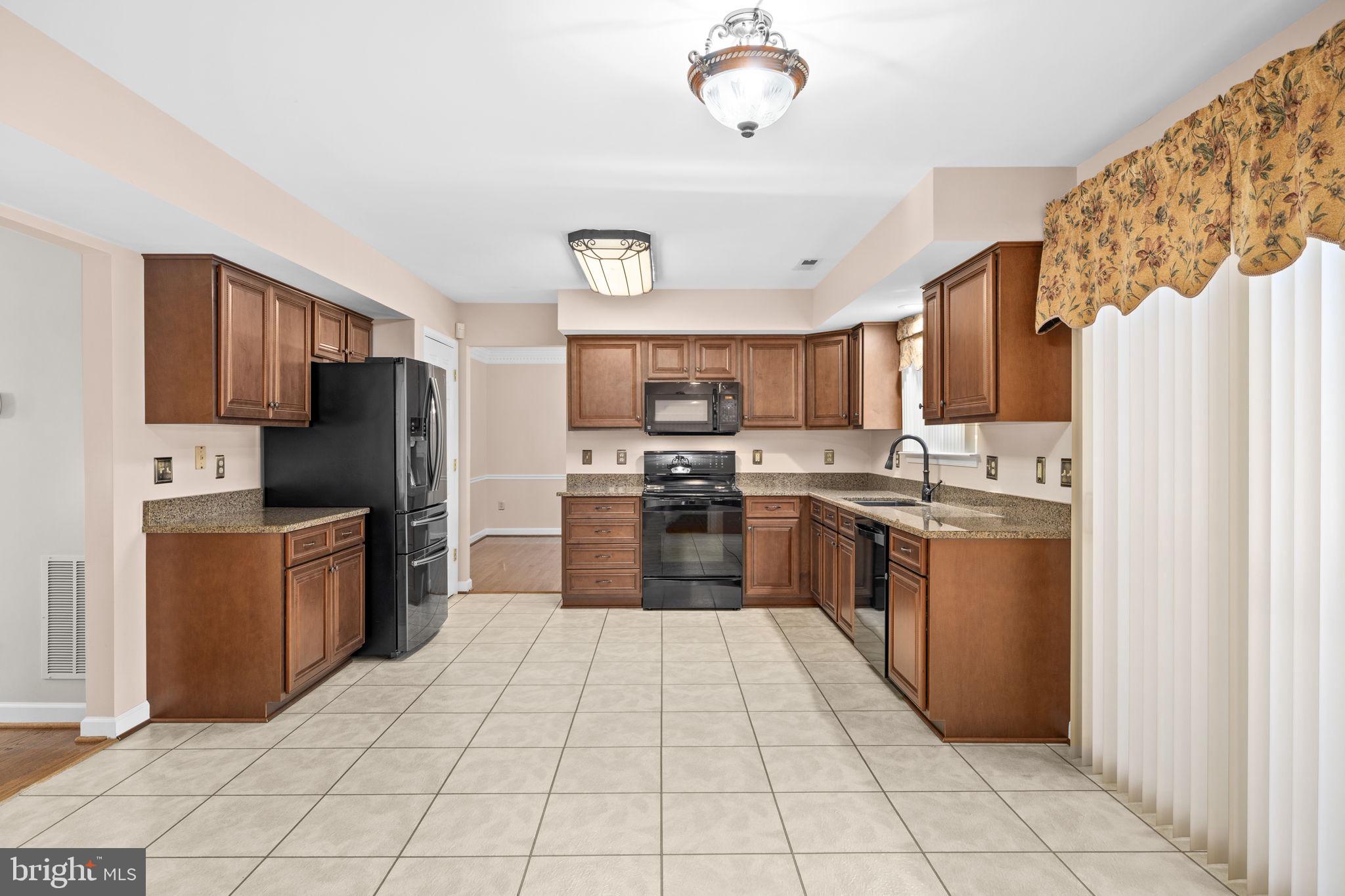 7909 WESTBURY MANOR DRIVE