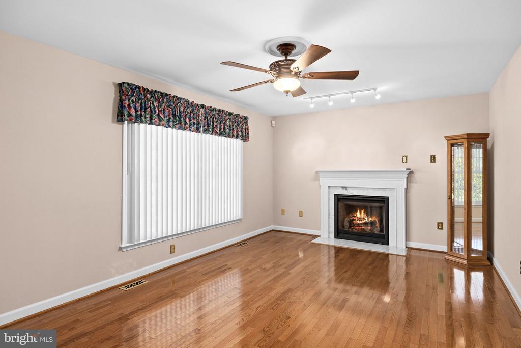 7909 WESTBURY MANOR DRIVE