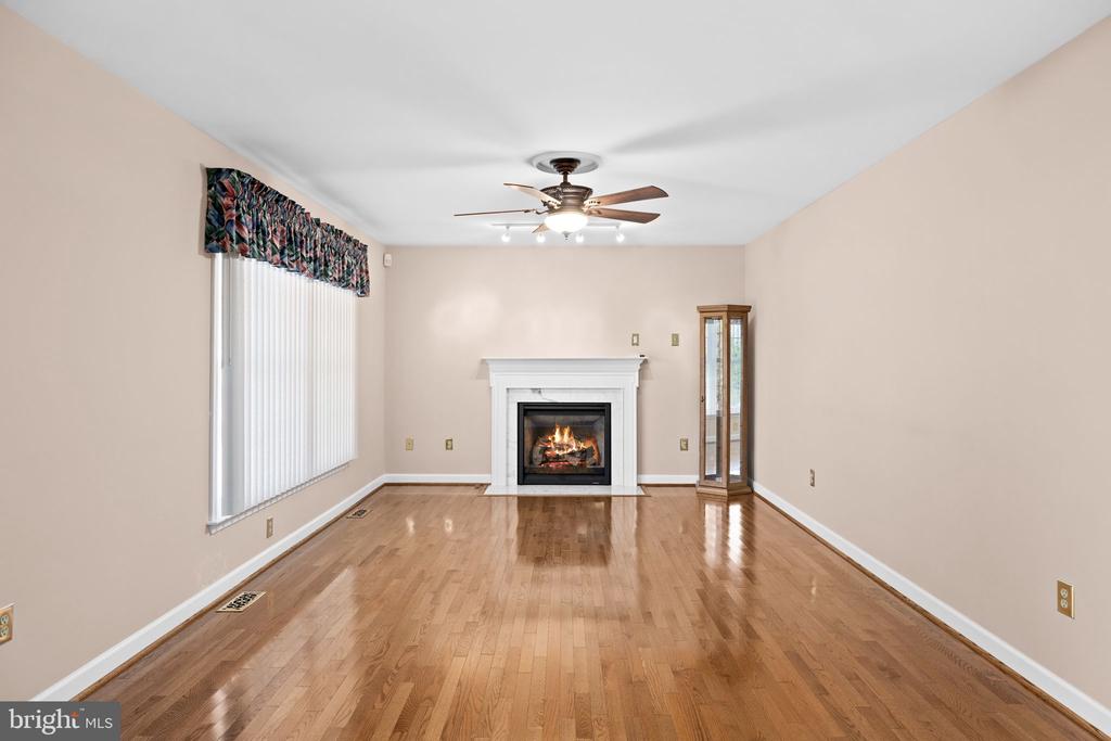 7909 WESTBURY MANOR DRIVE