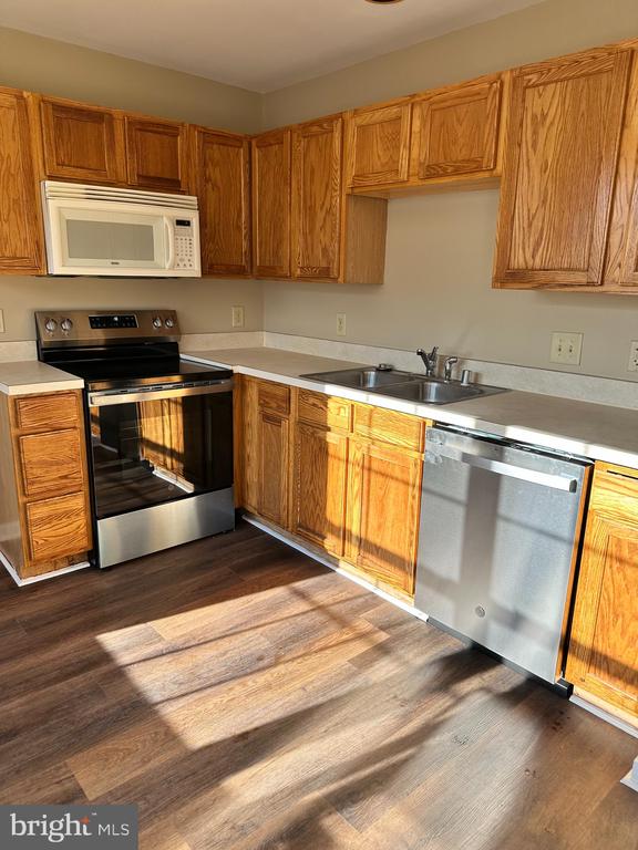 7114 WYTHEVILLE CIRCLE