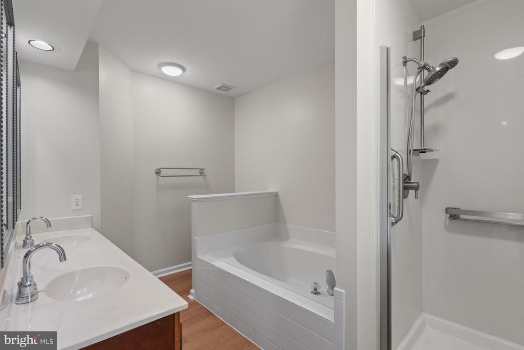 11705 NEW BOND STREET