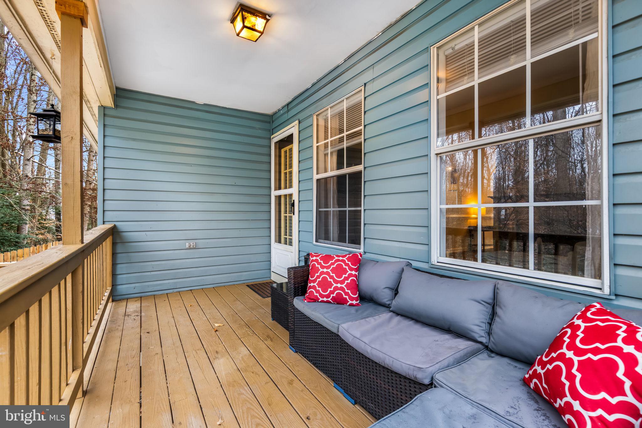 10907 CRESTWOOD DRIVE