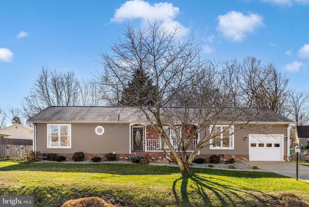 3903 COPPERLEAF ROAD