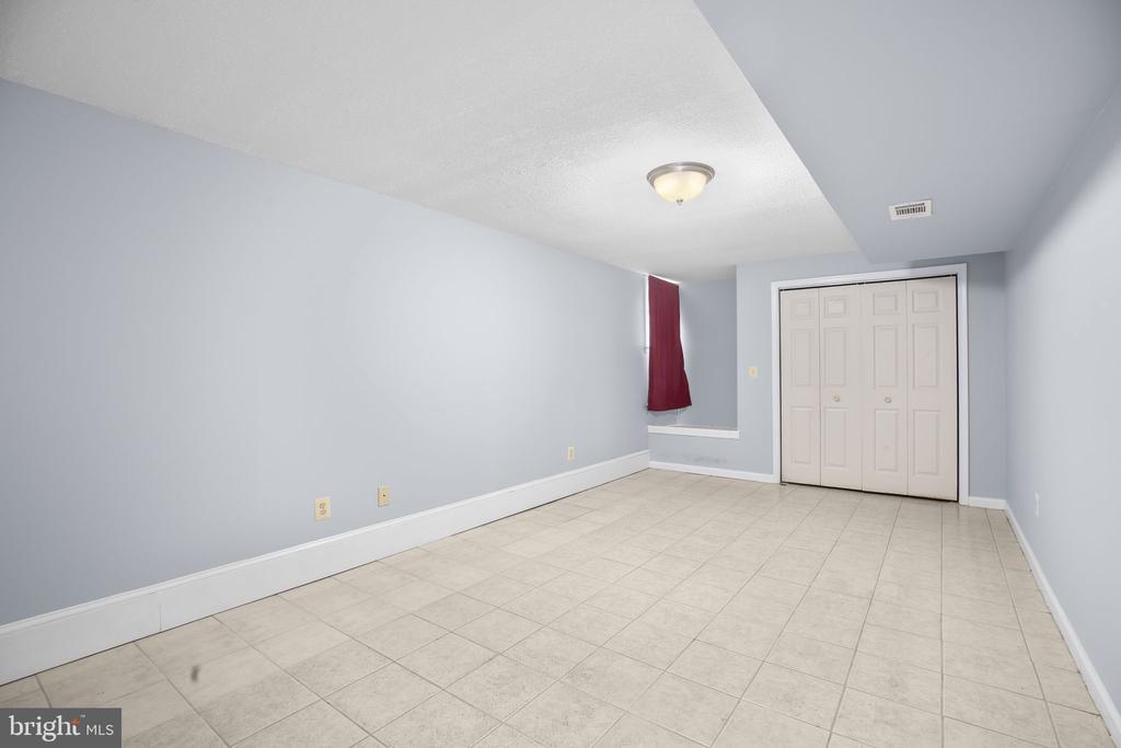 11210 SPRINGFIELD DRIVE