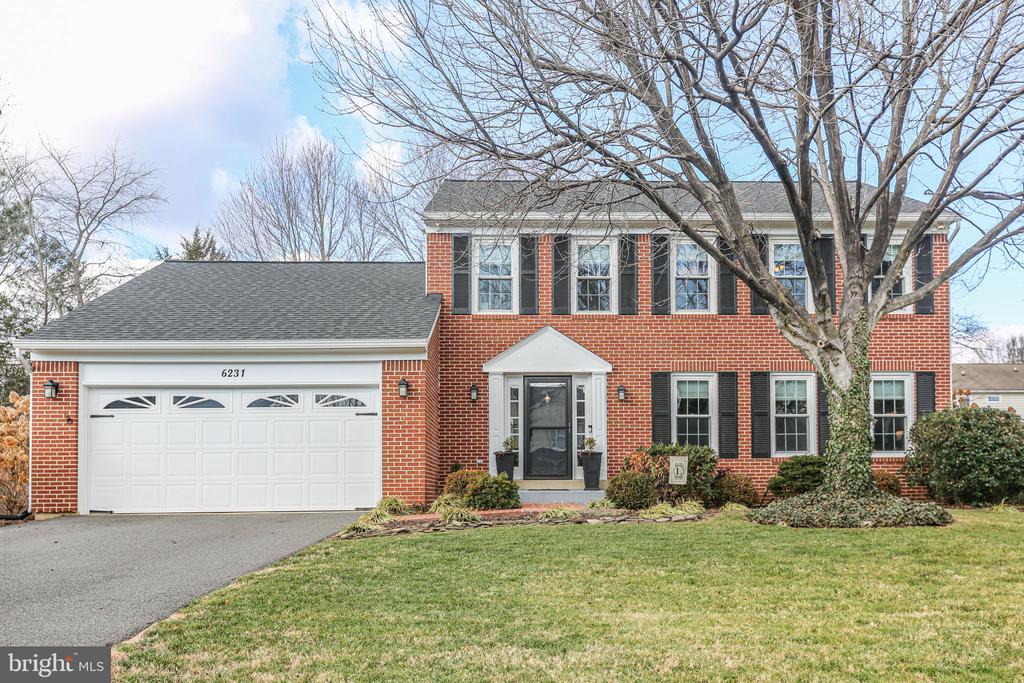 6231 SWEETBRIAR DRIVE