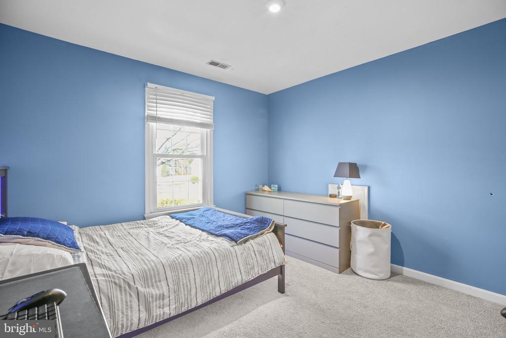 6231 SWEETBRIAR DRIVE