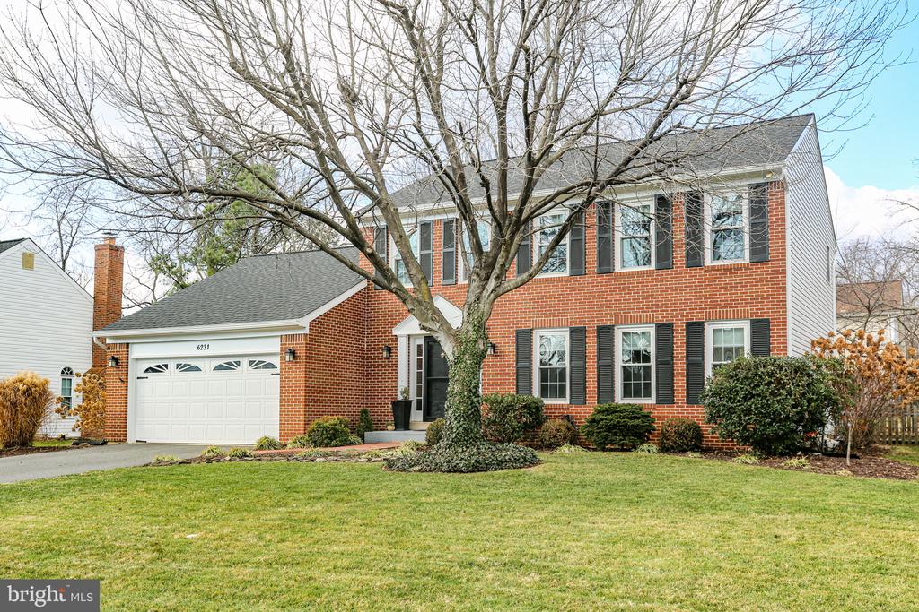 6231 SWEETBRIAR DRIVE