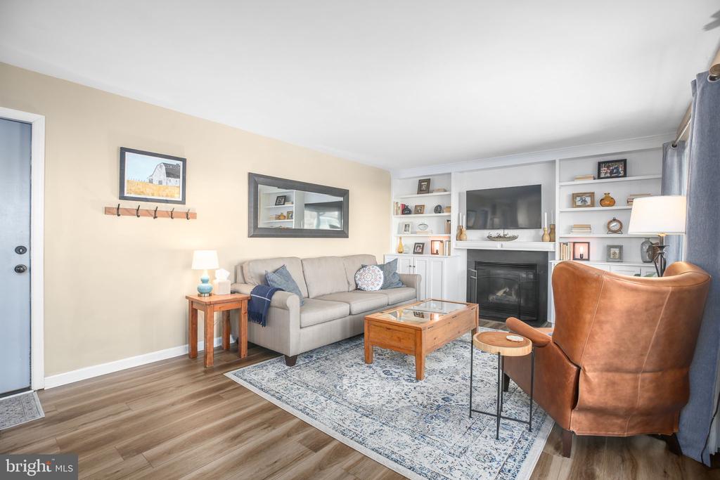 6231 SWEETBRIAR DRIVE