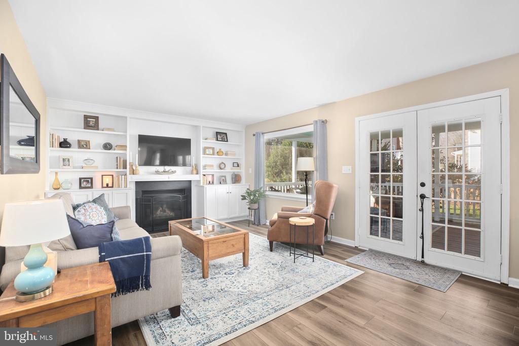 6231 SWEETBRIAR DRIVE