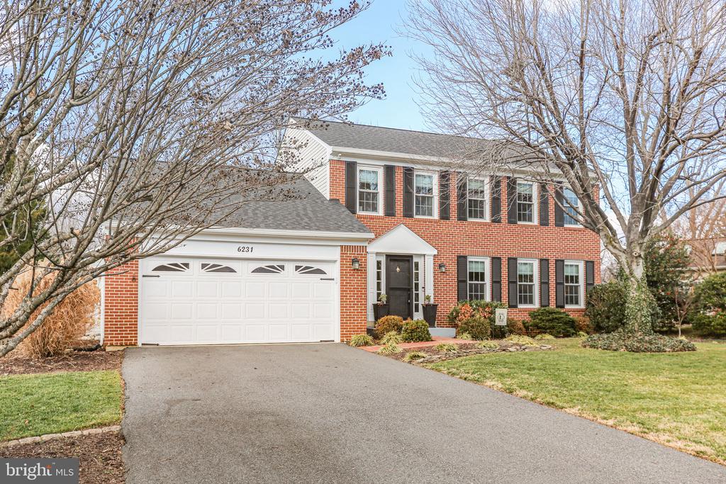 6231 SWEETBRIAR DRIVE