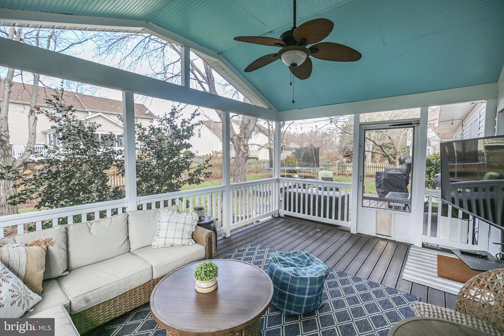 6231 SWEETBRIAR DRIVE