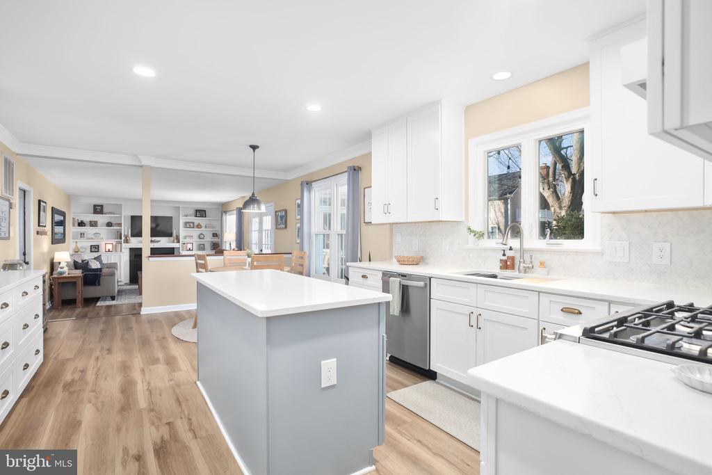 6231 SWEETBRIAR DRIVE