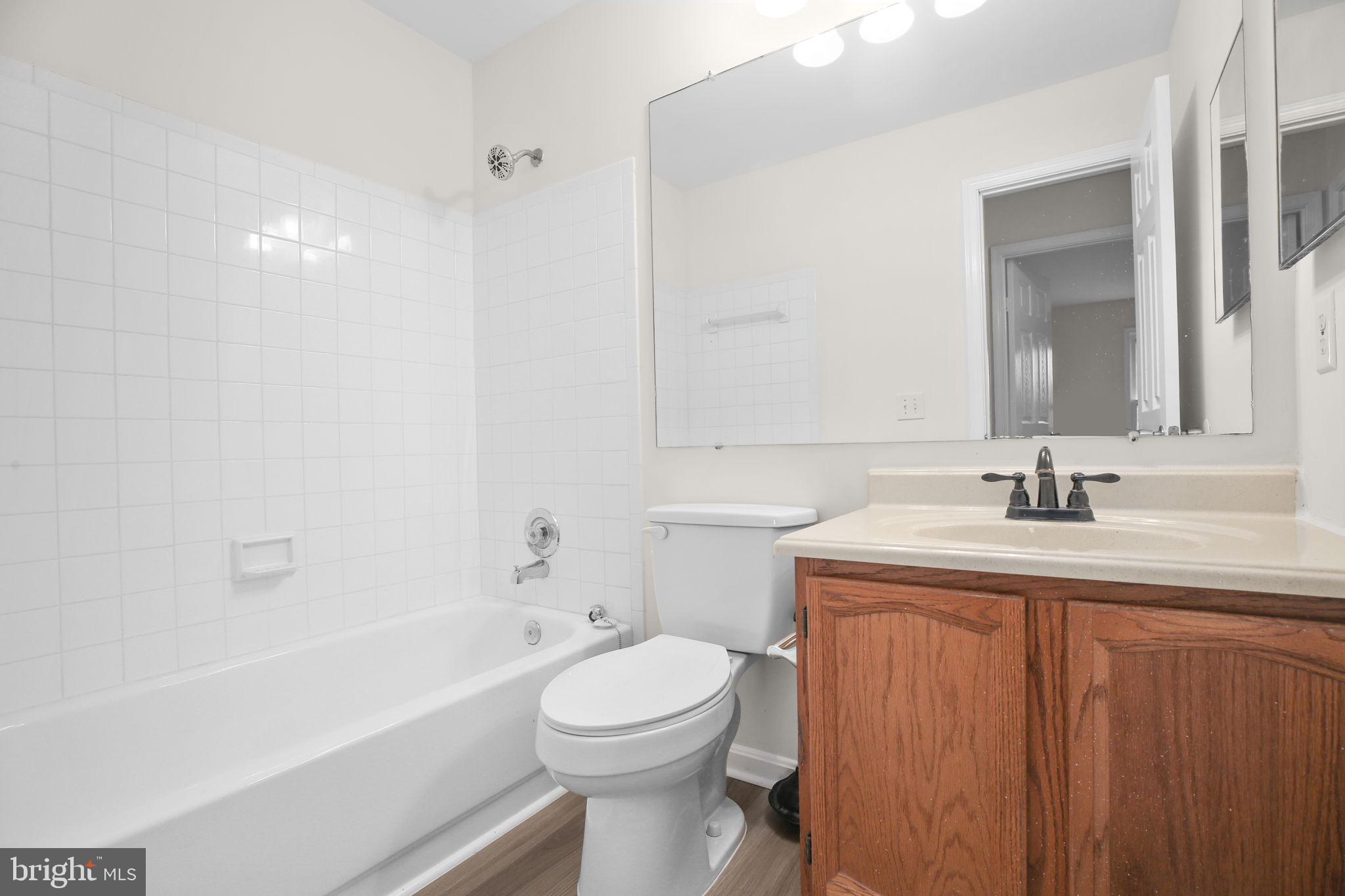 10715 GRETA LYNN COURT