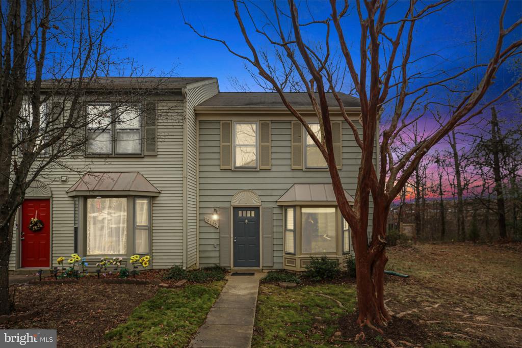 10715 GRETA LYNN COURT