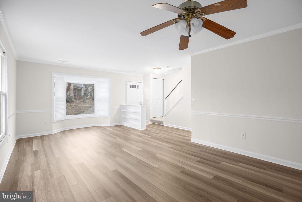 10715 GRETA LYNN COURT