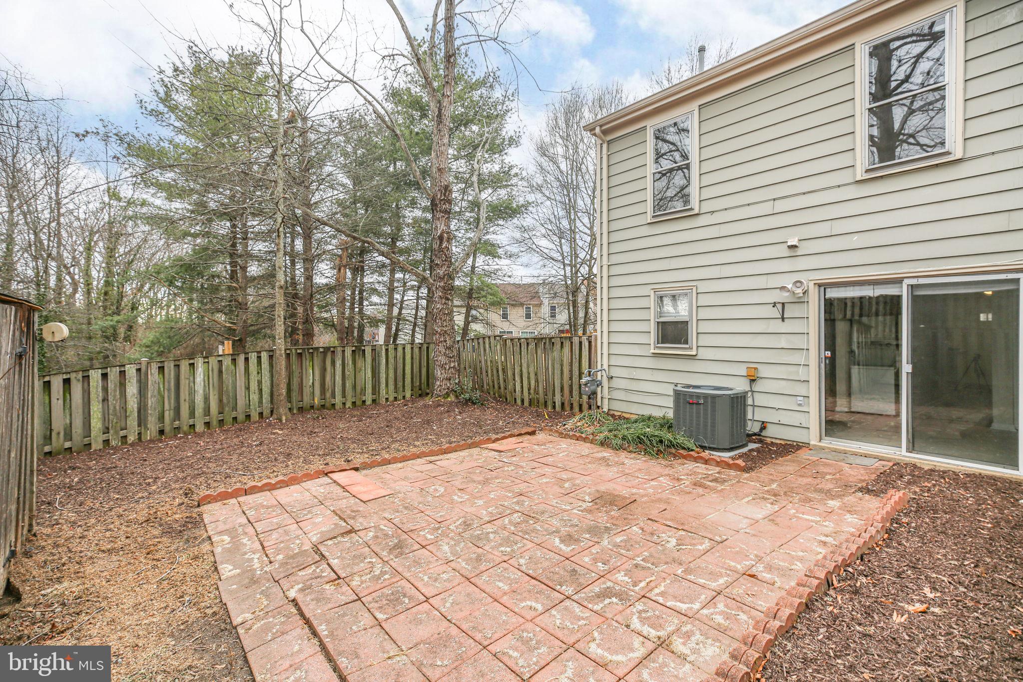 10715 GRETA LYNN COURT