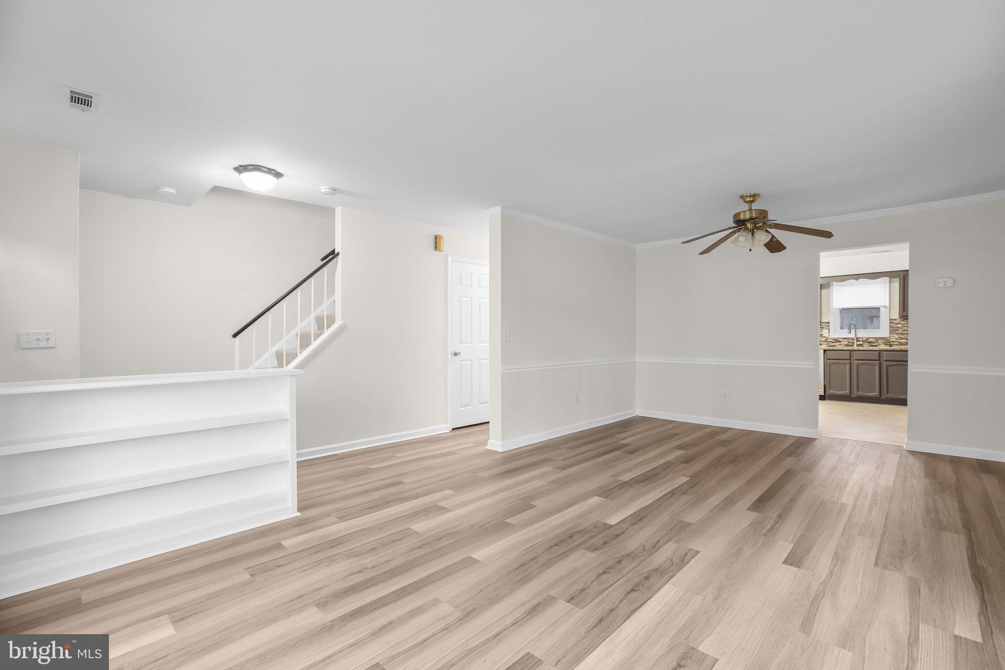 10715 GRETA LYNN COURT