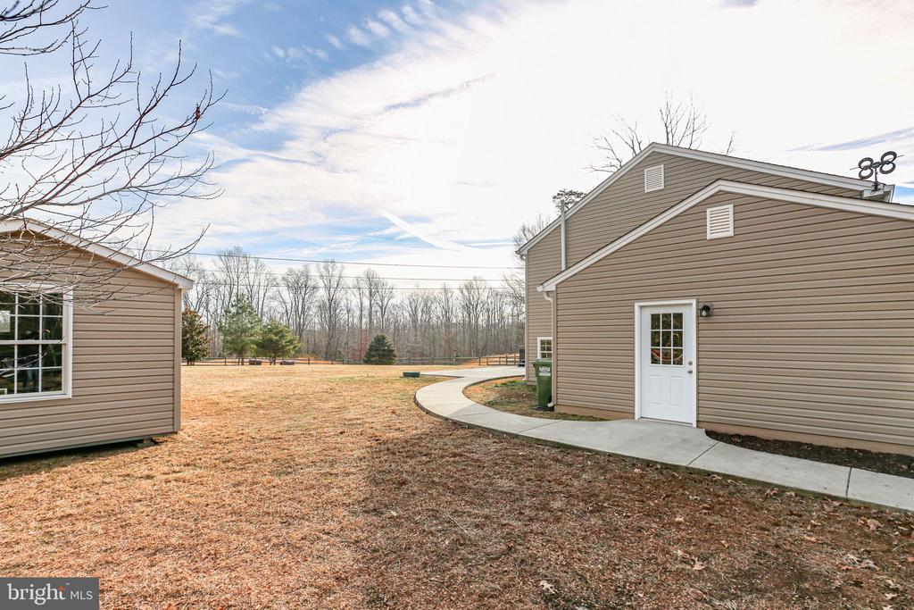 8515 FOUNDRY RUN DRIVE