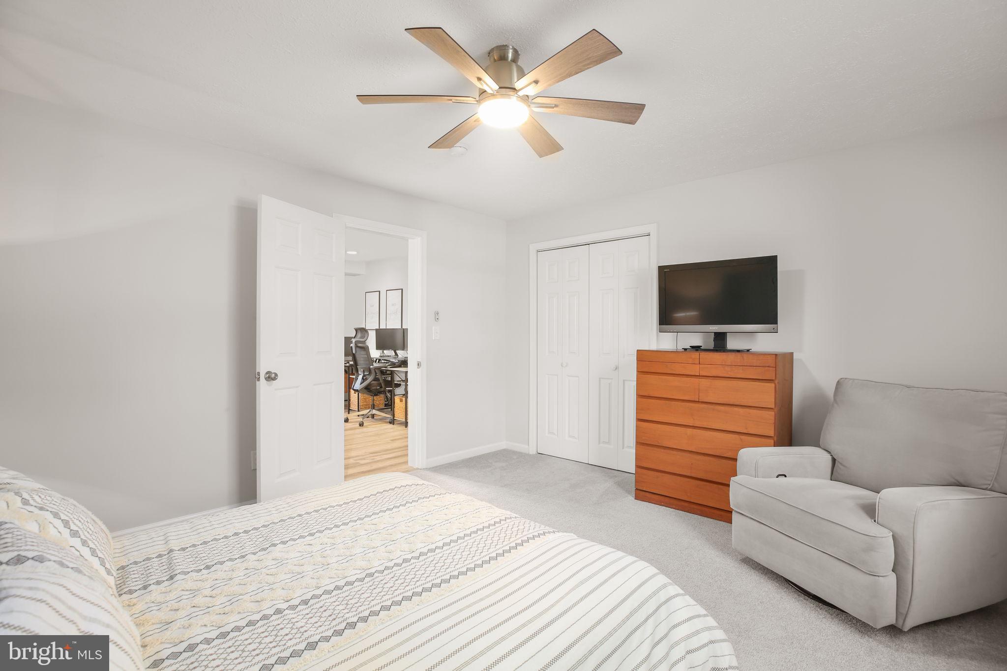 8515 FOUNDRY RUN DRIVE