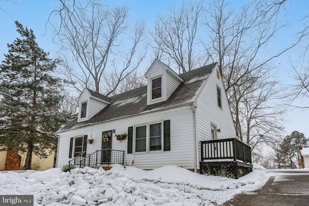 323 BURMAN LANE