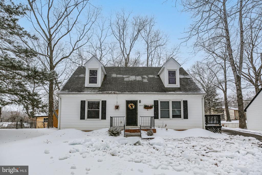 323 BURMAN LANE