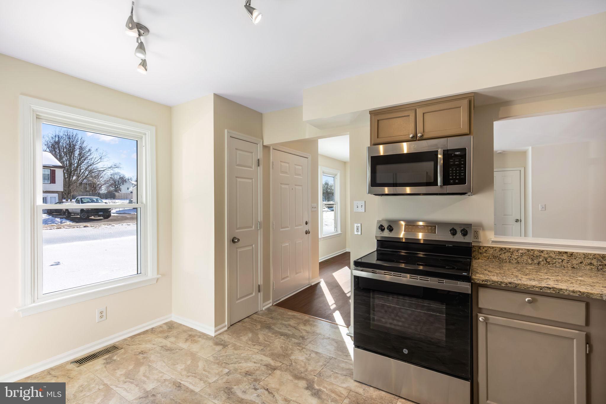 5303 BRIARBEND COURT