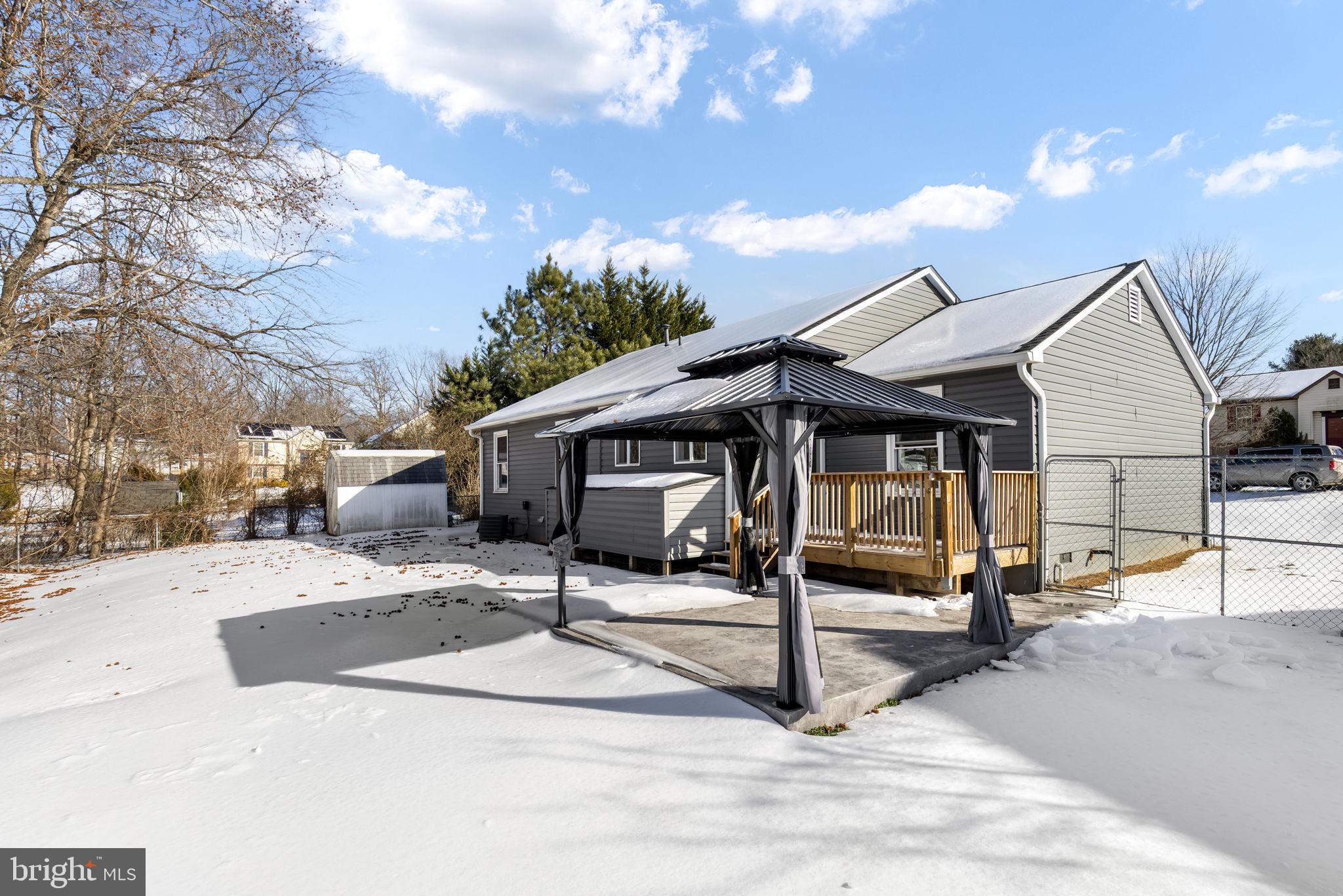 5303 BRIARBEND COURT