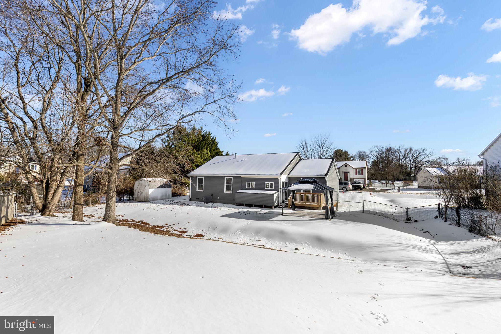 5303 BRIARBEND COURT