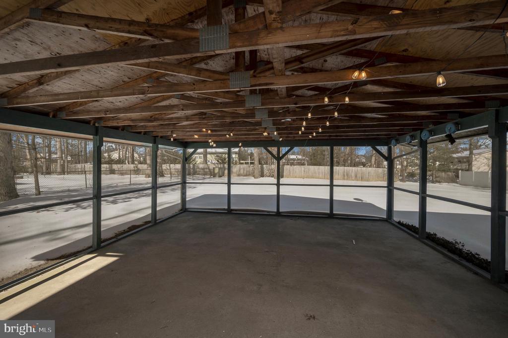 3517 WAVERLY DRIVE