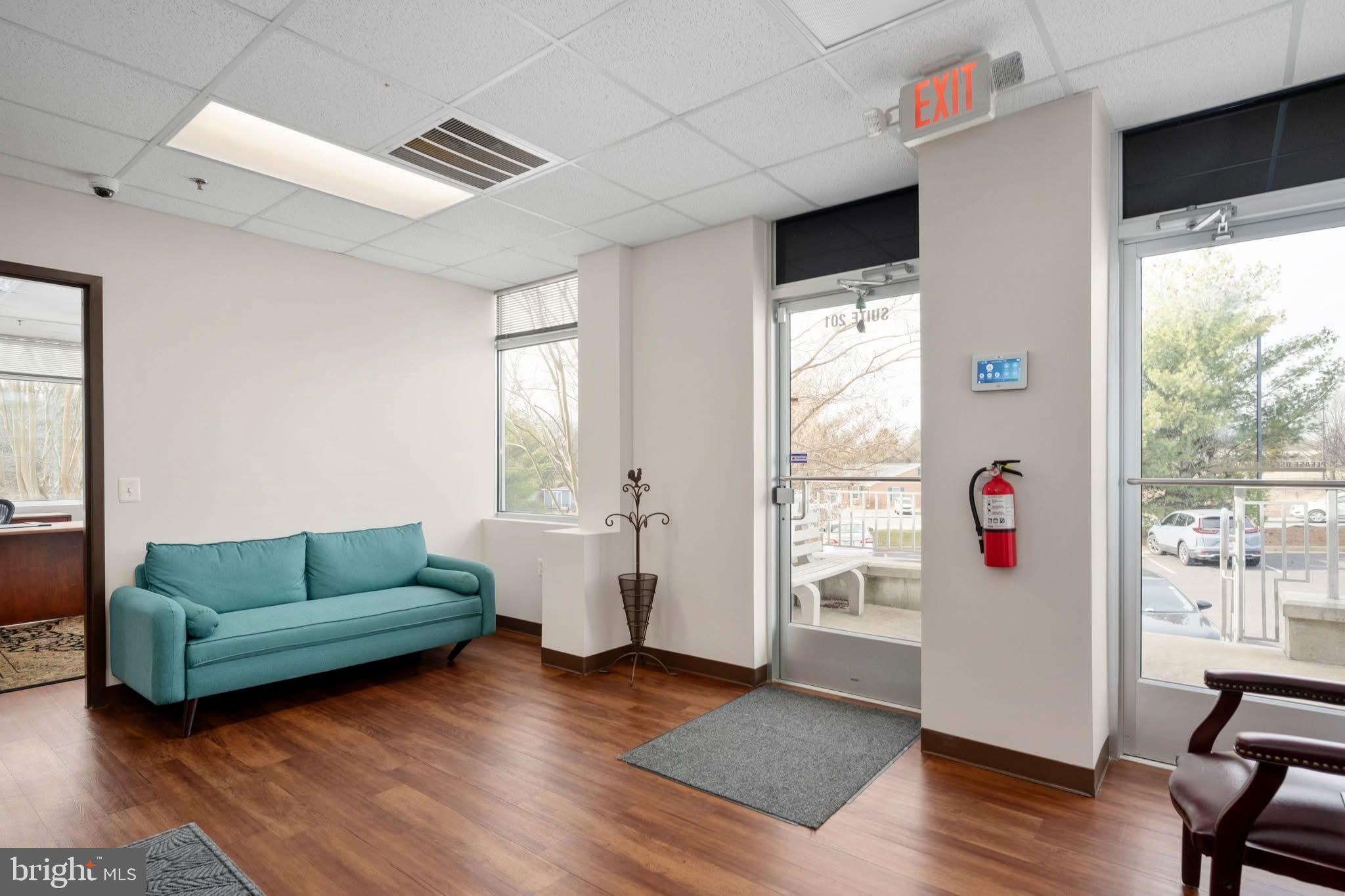 927 MAPLE GROVE DRIVE 201