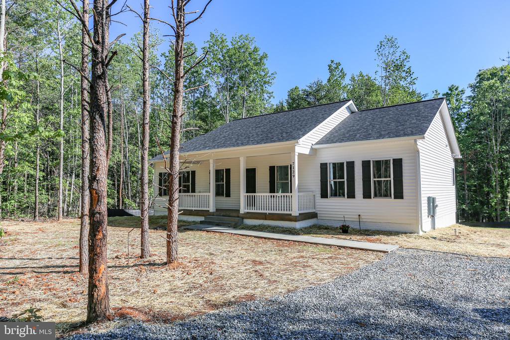 7129 CLOVER GREEN DRIVE