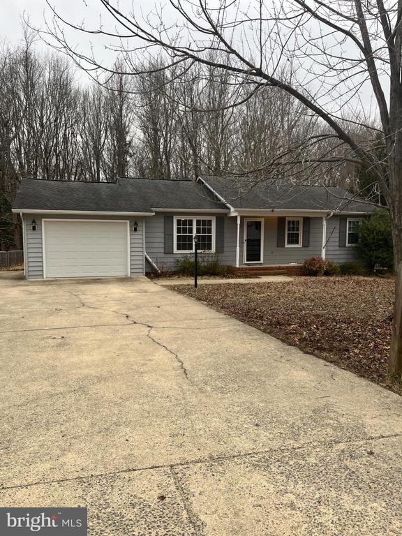 402 CLEVELAND COURT