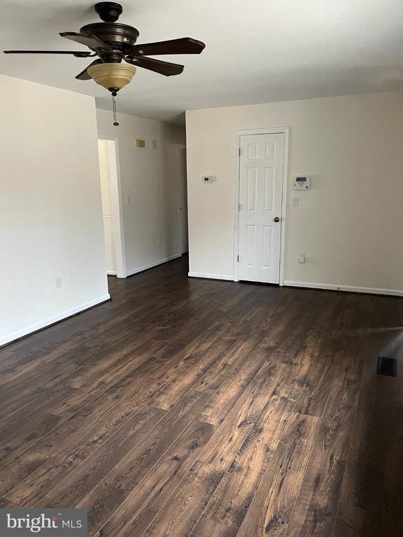 402 CLEVELAND COURT
