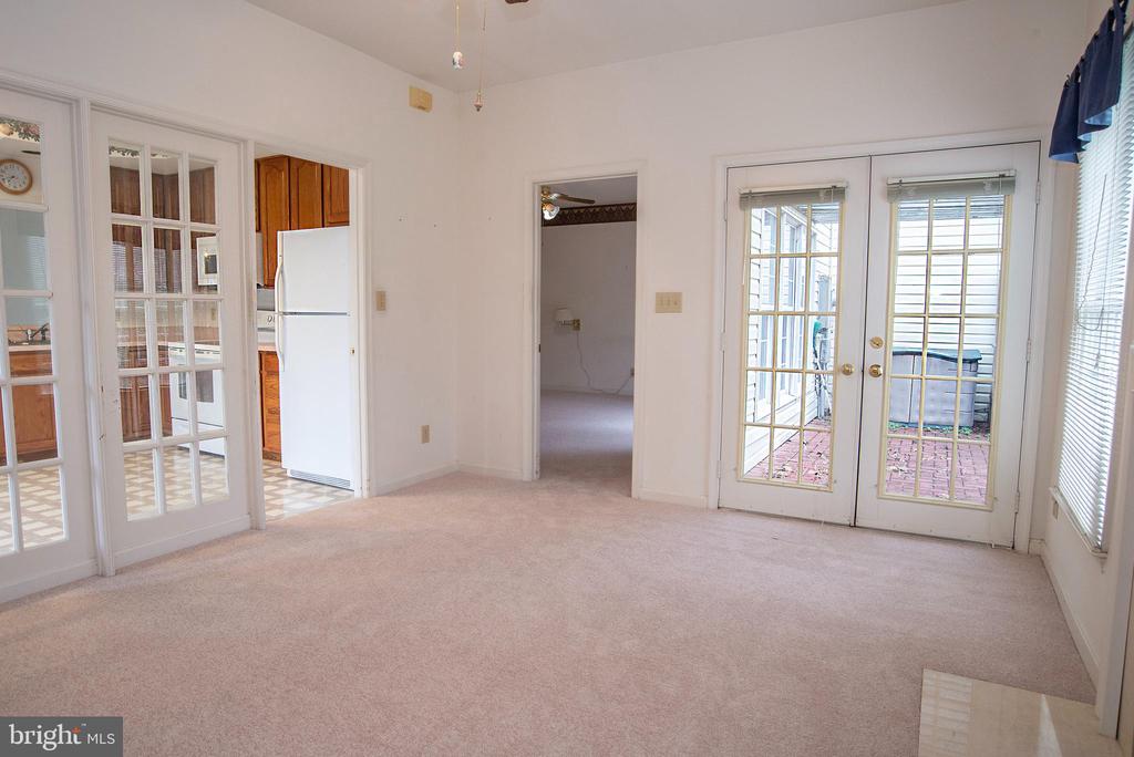 9214 SAINT ANDREWS LANE