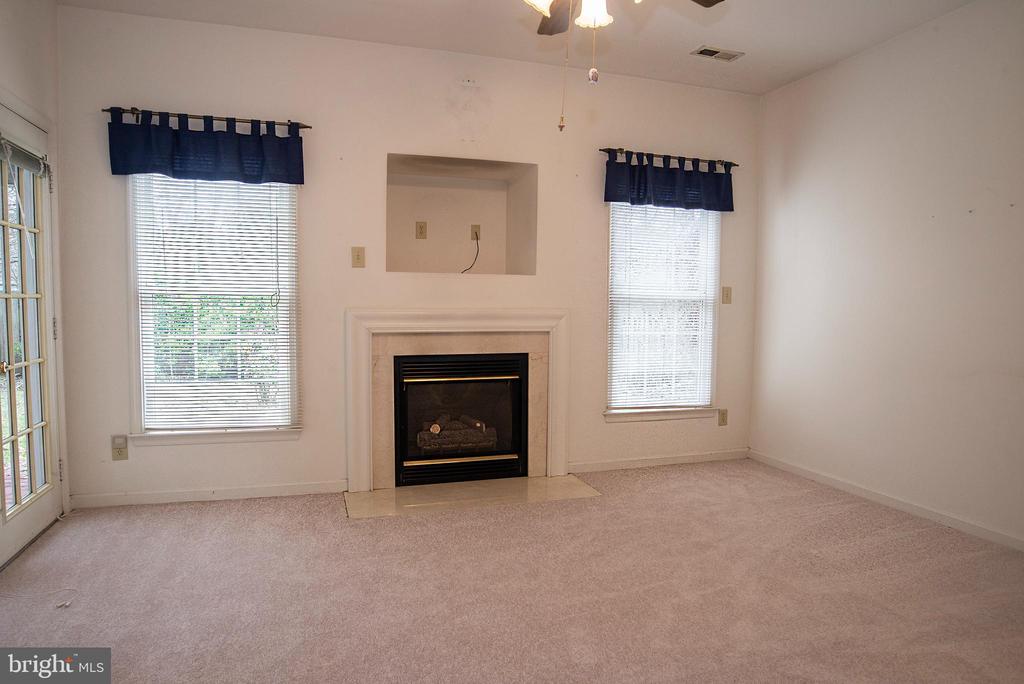 9214 SAINT ANDREWS LANE