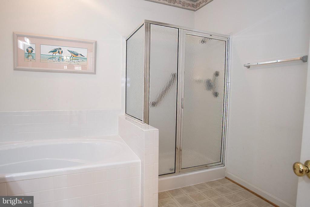 9214 SAINT ANDREWS LANE