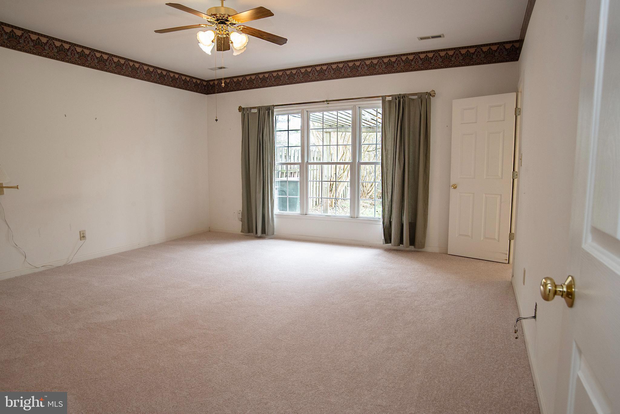 9214 SAINT ANDREWS LANE