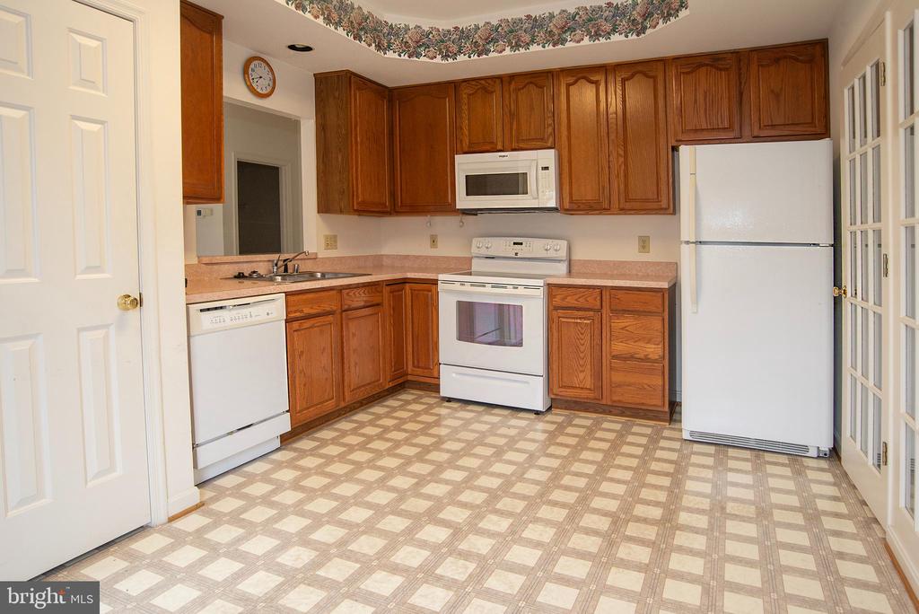 9214 SAINT ANDREWS LANE