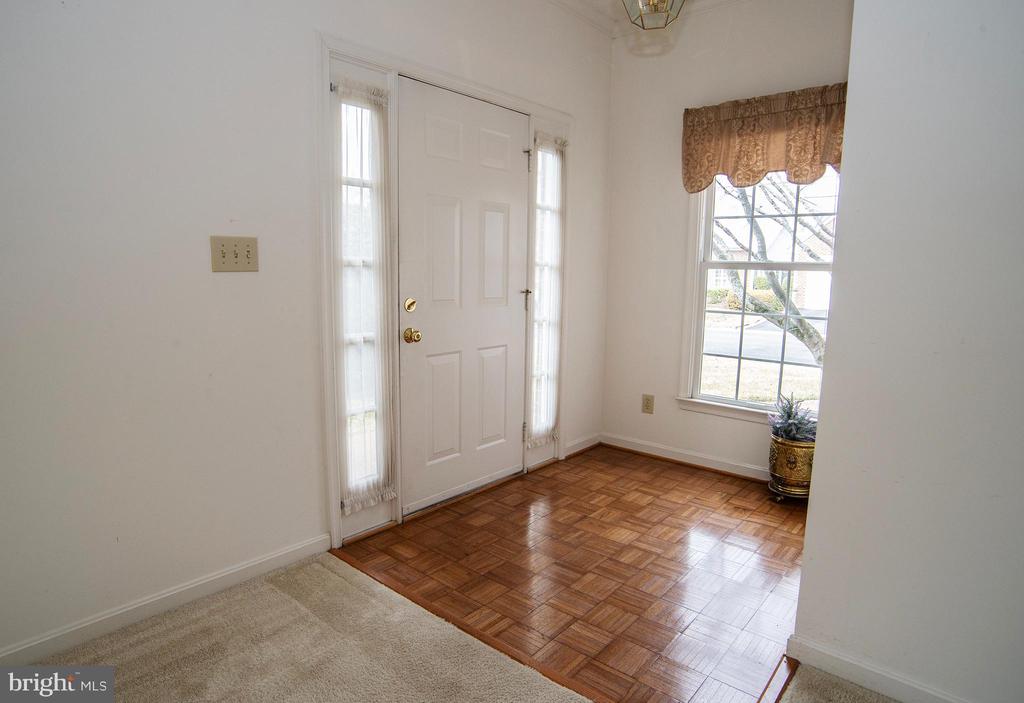 9214 SAINT ANDREWS LANE