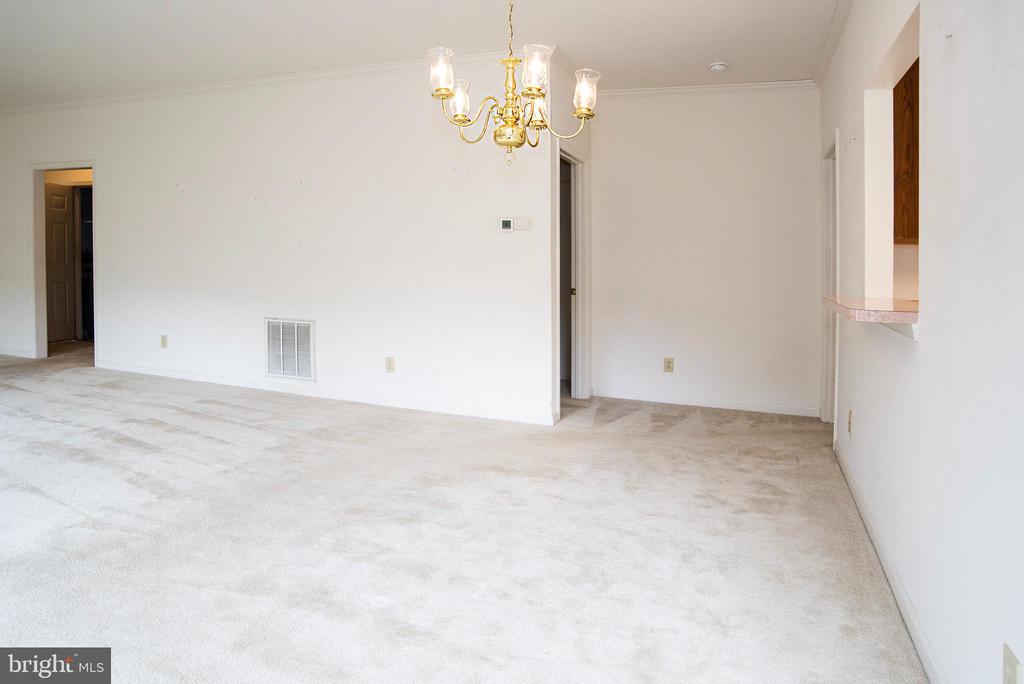 9214 SAINT ANDREWS LANE
