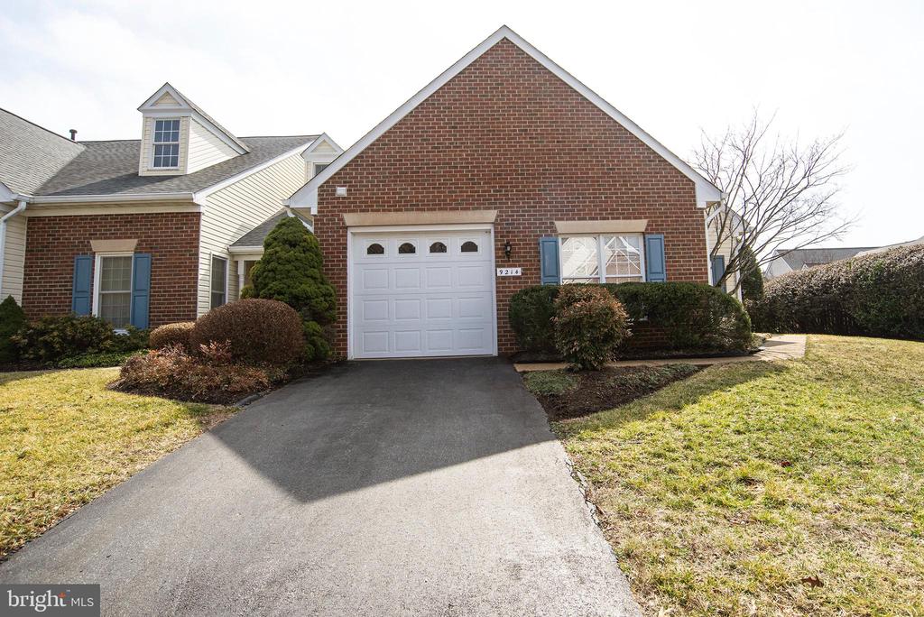 9214 SAINT ANDREWS LANE
